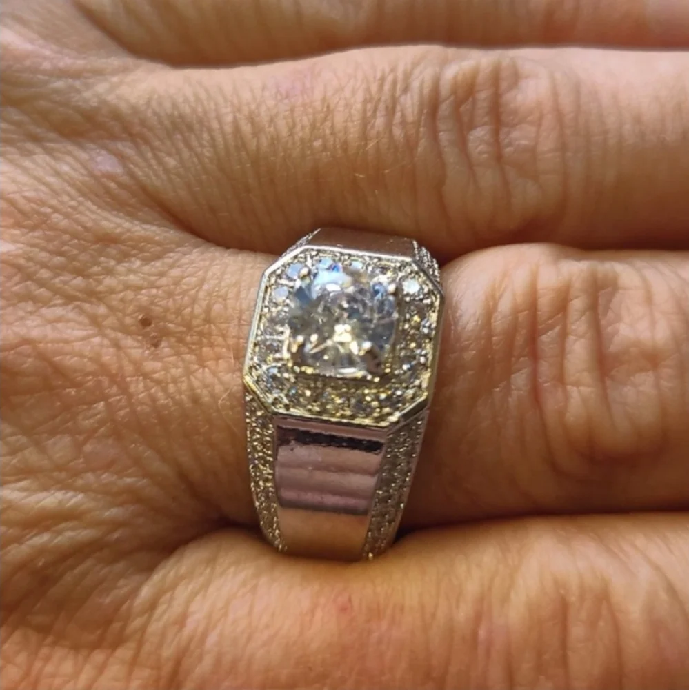 N/A luxury silver
